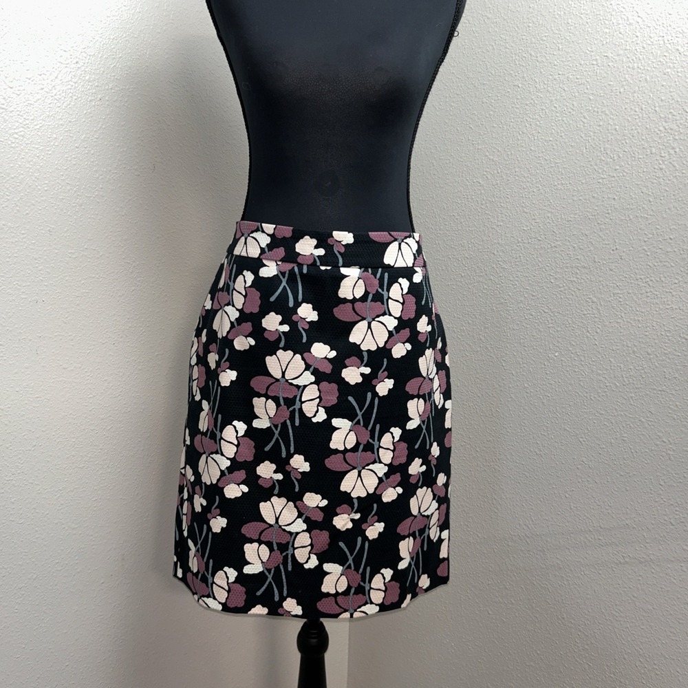 Ann Taylor Pencil Skirt Women's 12P Multicolor Floral Stretch Textured Office